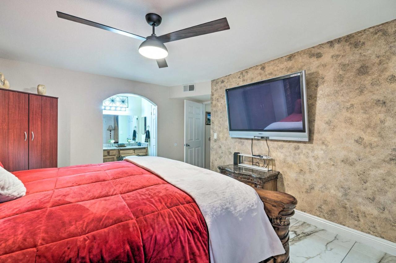 Pool And Vegas Pad Less Than 12 Mi To Strip! Las Vegas